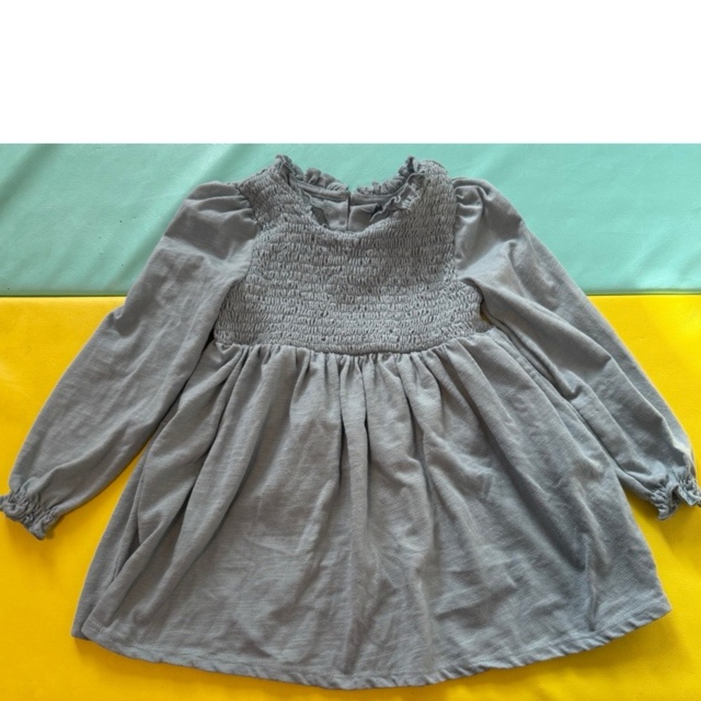 Tahari Girl’s Blouse. Size 5/6.
